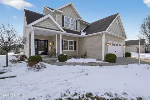 Exterior - 1171 Apache Dr, Wauseon, OH 43567 photo 4 of 7