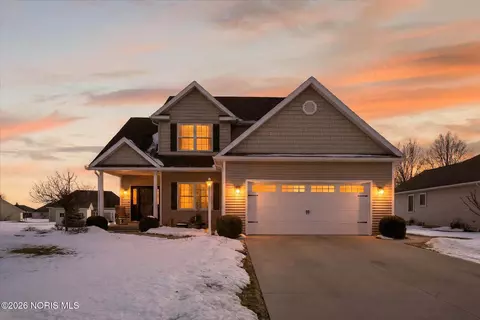 Exterior - 1171 Apache Dr, Wauseon, OH 43567 photo 3 of 7