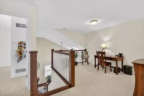 Entry Way - 1171 Apache Dr, Wauseon, OH 43567 photo 10 of 11