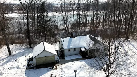 12577 S River Rd, Grand Rapids, OH 43522