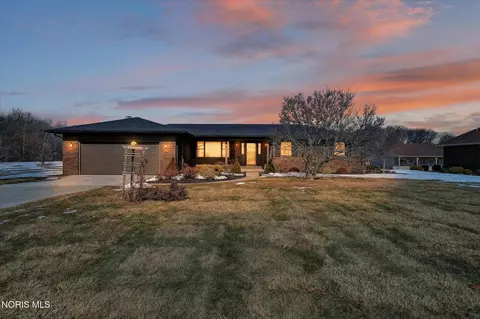 5531 Brown Rd, Oregon, OH 43616