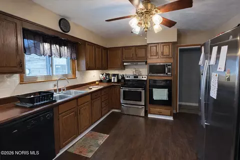 Kitchen - 742 E Perry St, Paulding, OH 45879 photo 3 of 4