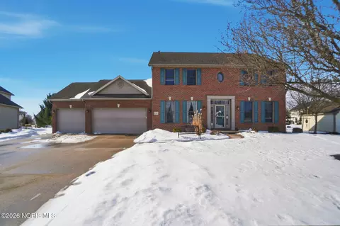 8320 Tawa Creek Dr, Findlay, OH 45840