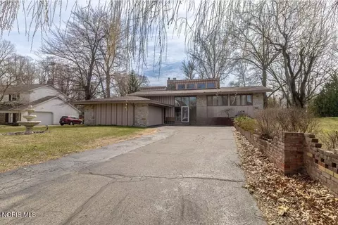 5021 Rudgate Blvd, Toledo, OH 43623