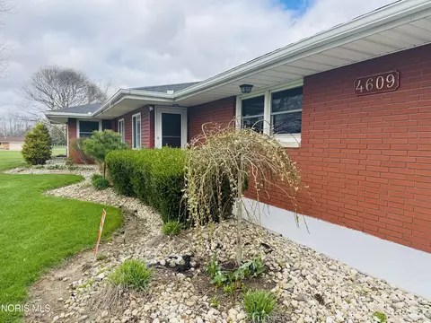4609 Township Road 235, Mccomb, OH 45858