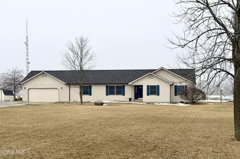 14424 Karnes Rd, Defiance, OH 43512