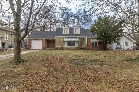 2424 Lark Ave, Toledo, OH 43613