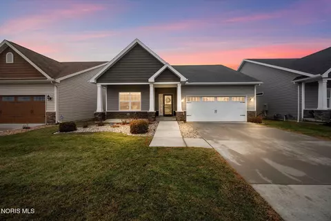 4736 Lakeside Dr, Maumee, OH 43537