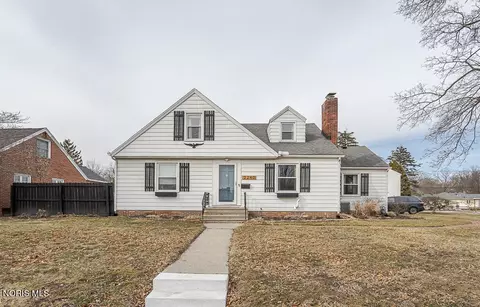 2240 Marengo St, Toledo, OH 43614