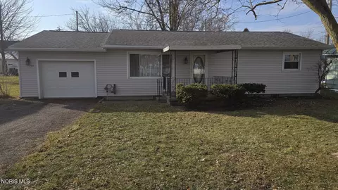 418 N Wilhelm St, Holgate, OH 43527