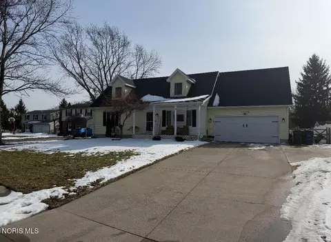 1116 Mourning Dove Ln, Bowling Green, OH 43402