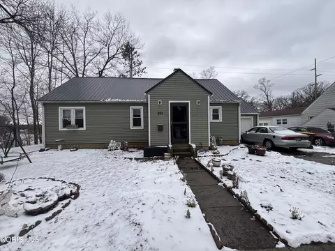 895 Sunday St, Defiance, OH 43512