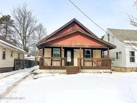 1734 Barrows St, Toledo, OH 43613