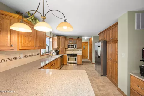 Kitchen - 15210 County Road 10-3, Lyons, OH 43533 photo 4 of 4