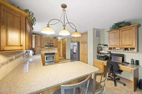 Kitchen - 15210 County Road 10-3, Lyons, OH 43533 photo 3 of 4