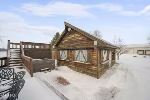Exterior - 15210 County Road 10-3, Lyons, OH 43533 photo 6 of 12