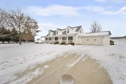 Exterior - 15210 County Road 10-3, Lyons, OH 43533 photo 4 of 12
