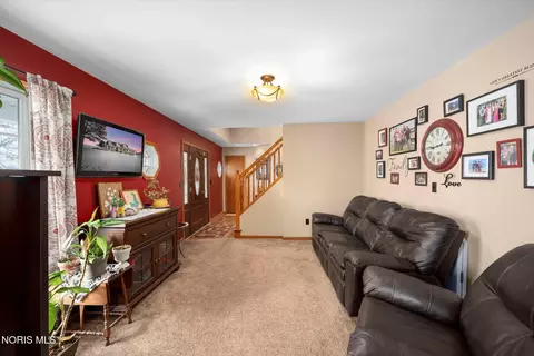 Living - 15210 County Road 10-3, Lyons, OH 43533 photo 2 of 4