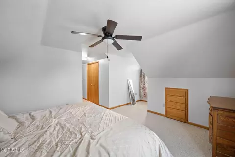 Bedroom - 15210 County Road 10-3, Lyons, OH 43533 photo 4 of 7