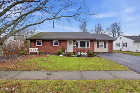 912 Parkside Pl, Findlay, OH 45840