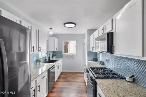 Kitchen - 5541 Douglas Rd, Toledo, OH 43613 photo 1 of 3