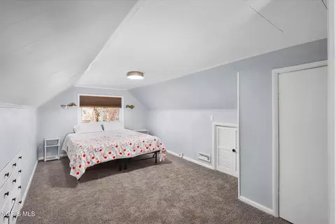 Bedroom - 5541 Douglas Rd, Toledo, OH 43613 photo 5 of 10