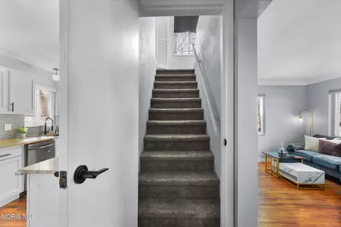 Entry Way - 5541 Douglas Rd, Toledo, OH 43613 photo 2 of 3