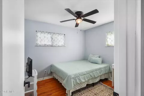 Bedroom - 5541 Douglas Rd, Toledo, OH 43613 photo 4 of 10
