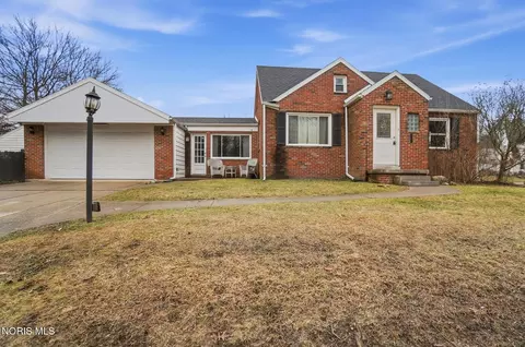 4726 Bowen Rd, Toledo, OH 43613