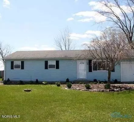 10917 Nelson Rd, Bowling Green, OH 43402
