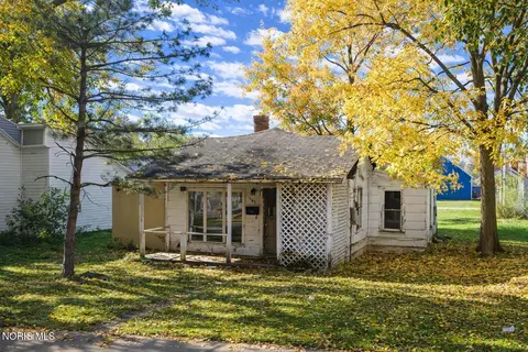 409 Beech St, Saint Marys, OH 45885