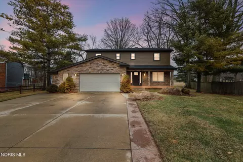 2967 Northshore Dr, Toledo, OH 43611
