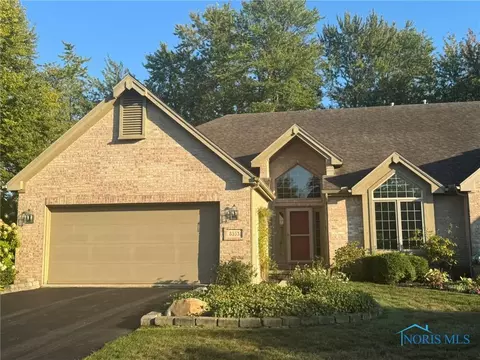 8553 Stone Oak Dr, Holland, OH 43528