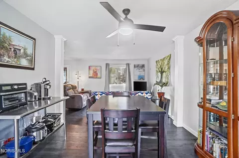 Dining - 357 Wrexham Ln #101, Maumee, OH 43537 photo 1 of 1