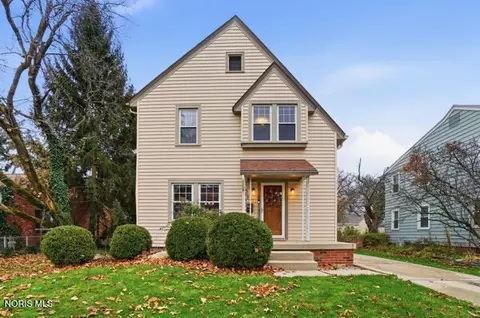 737 Inwood Pl, Maumee, OH 43537