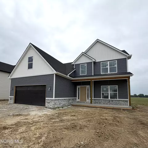 9845 Featherwood Ln, Sylvania, OH 43560