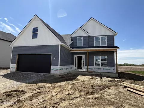 9845 Featherwood Ln, Sylvania, OH 43560