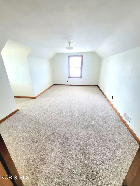 Bedroom - 1216 Main St, Genoa, OH 43430 photo 14 of 17