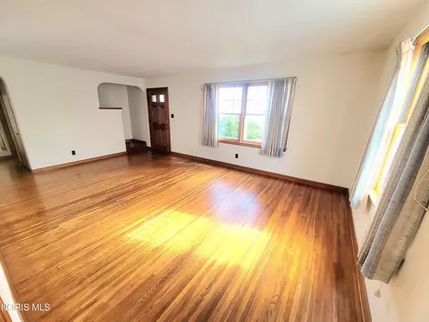 Living - 1216 Main St, Genoa, OH 43430 photo 1 of 6