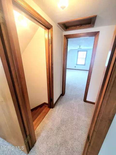 Entry Way - 1216 Main St, Genoa, OH 43430 photo 2 of 3