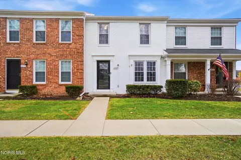 6655 Garden Rd, Maumee, OH 43537