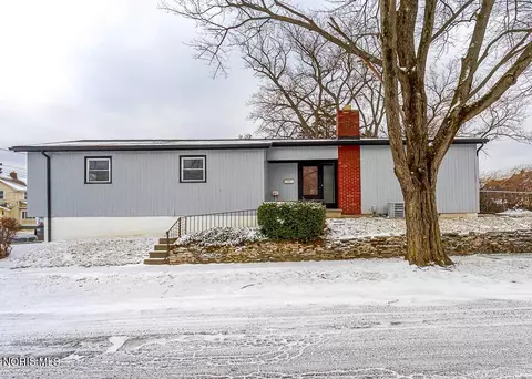 3720 Kelly Ave, Toledo, OH 43613