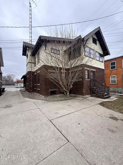 7 Main St, Tiffin, OH 44883 photo 2