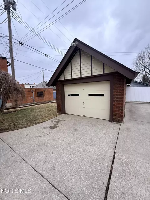 7 Main St, Tiffin, OH 44883 photo 3