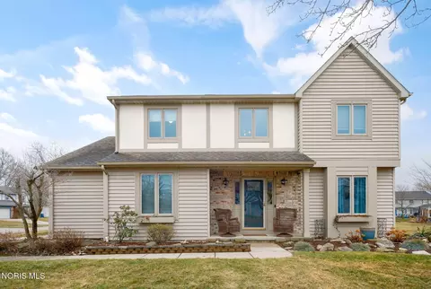 5955 Hawthorne Dr, Sylvania, OH 43560
