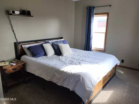 Bedroom - 04746 Co Rd 10, Bryan, OH 43506 photo 1 of 4