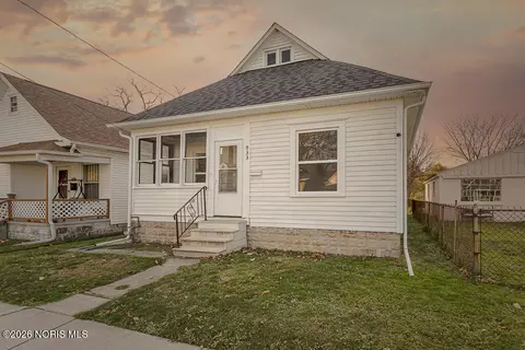 933 Waverly Ave, Toledo, OH 43607