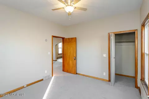 Bedroom - 933 Waverly Ave, Toledo, OH 43607 photo 2 of 6