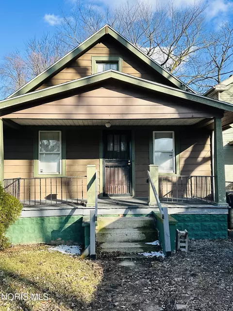 824 N University Ave, Toledo, OH 43607