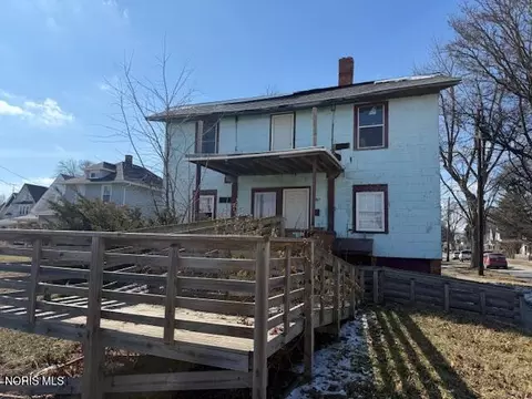 2867 N Detroit Ave, Toledo, OH 43610